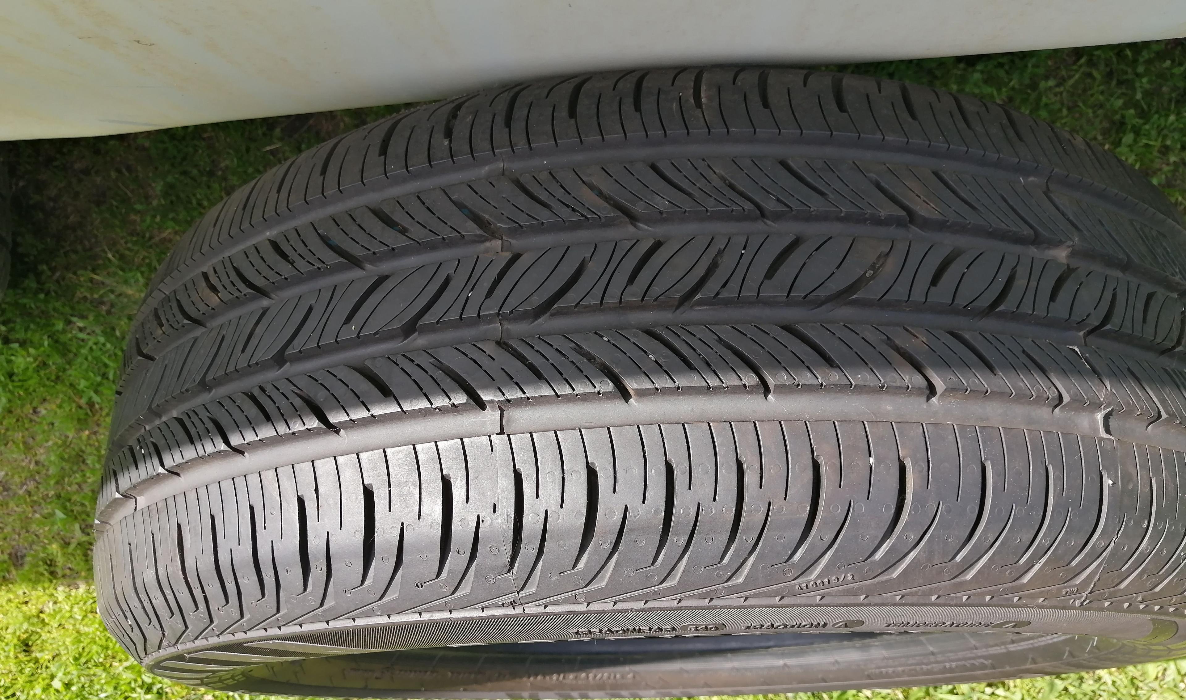 Photo of ContiProContact 215/60 R 16 94T (X1)