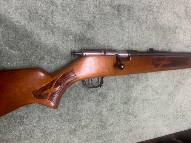 Photo of Lakefield (Cooey) Mark 1, 22 cal single shot, I will courier delivery