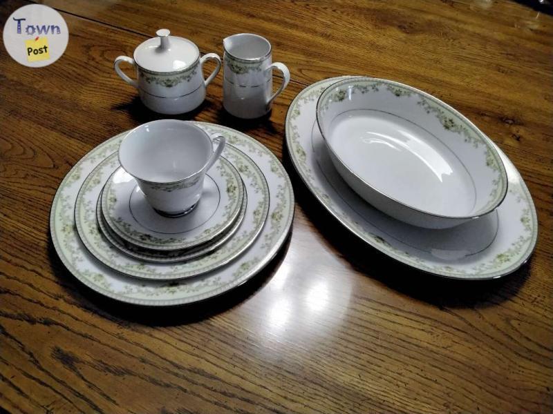 Photo of Raleigh Fine China by Noritake