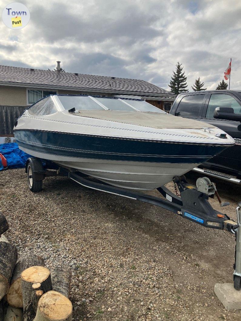 Photo of Bayliner boat 