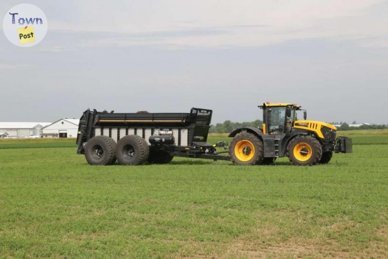 Photo of Nitro 950 Manure Spreader 