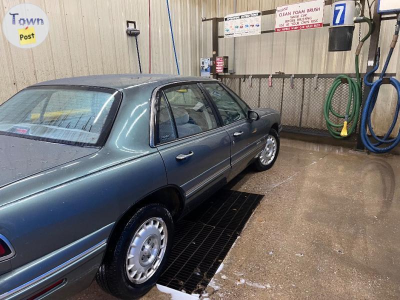 Photo of 1999 Buick LaSabre Grande Touring. SOLD